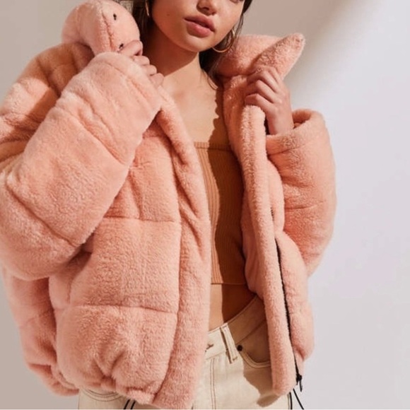 Light Before Dark Dark Pink Teddy Puffer Jacket Large - Picture 2 of 10